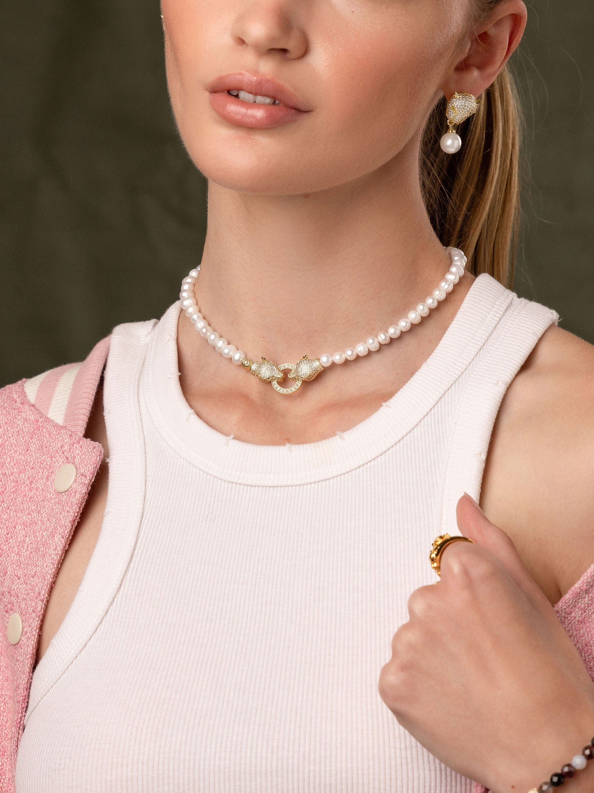 Nialaya Women's Necklace Women's Pearl Choker with Gold Double Panther Head 15 Inches / 38.1 cm WNECK_272