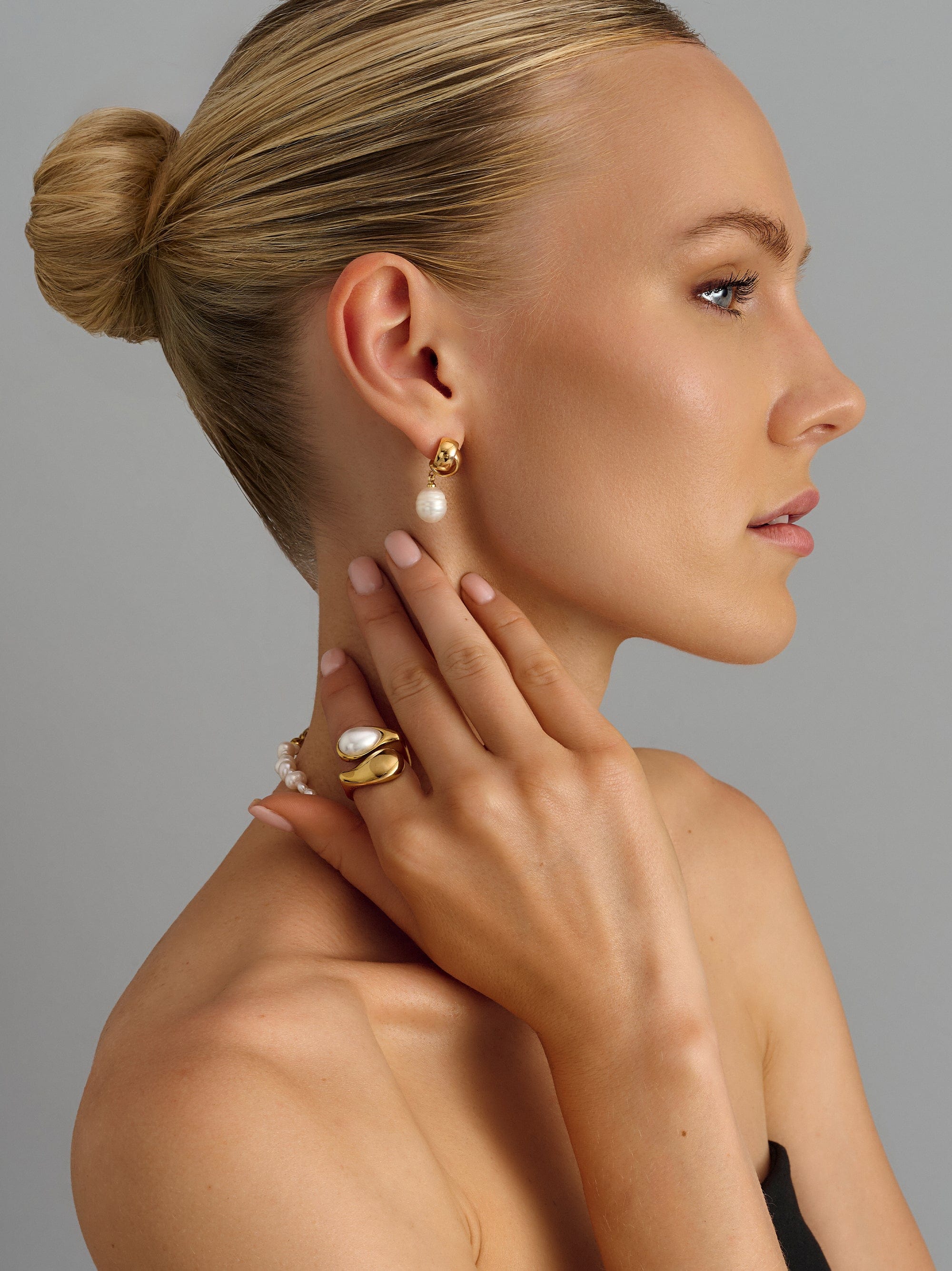 Nialaya Women's Ring Cuff Ring with Pearl in Gold Cuff Ring with Pearl in Gold One Size WRING_084
