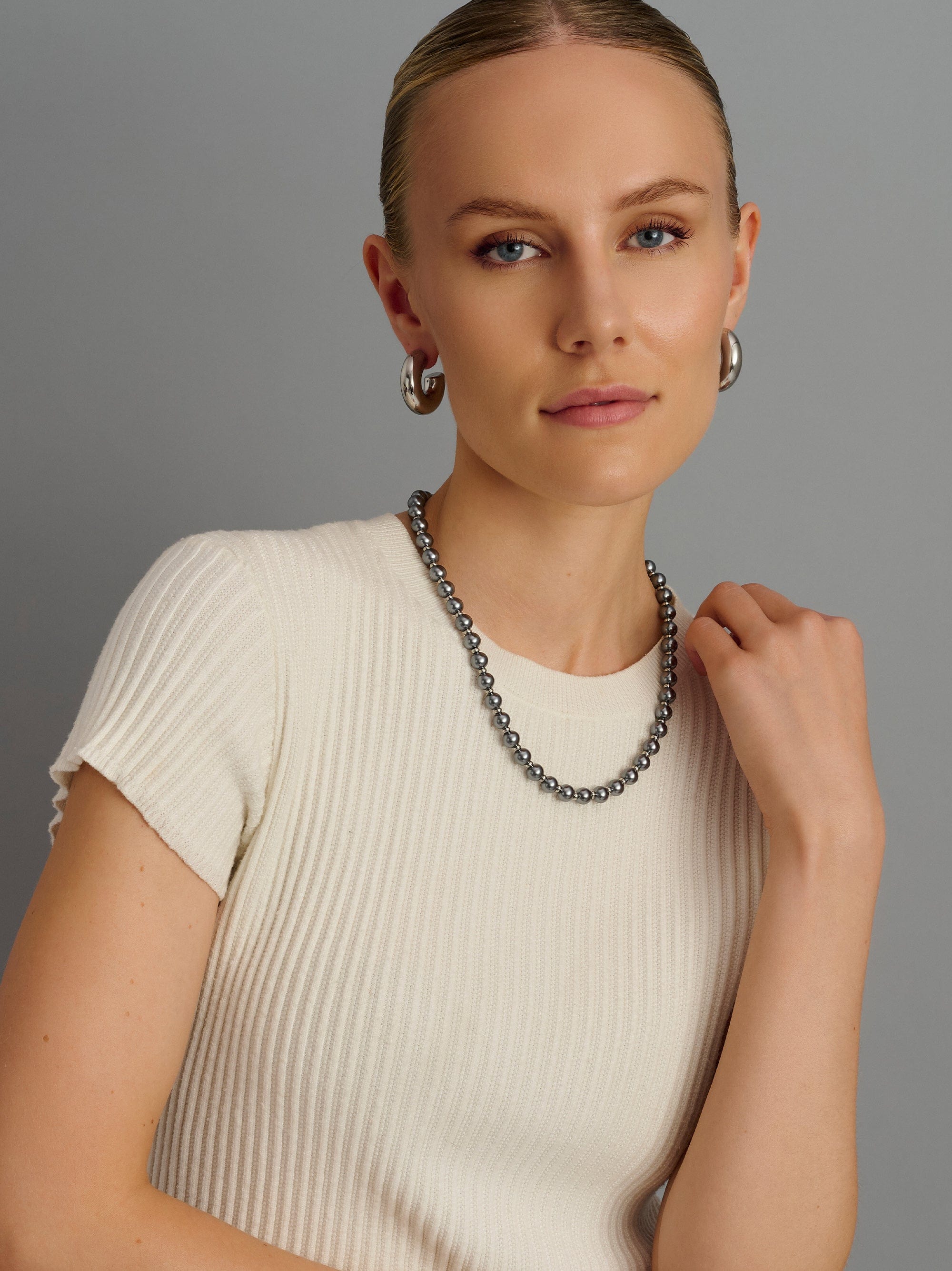 8mm Metallic Pearl Necklace with Silver – Nialaya