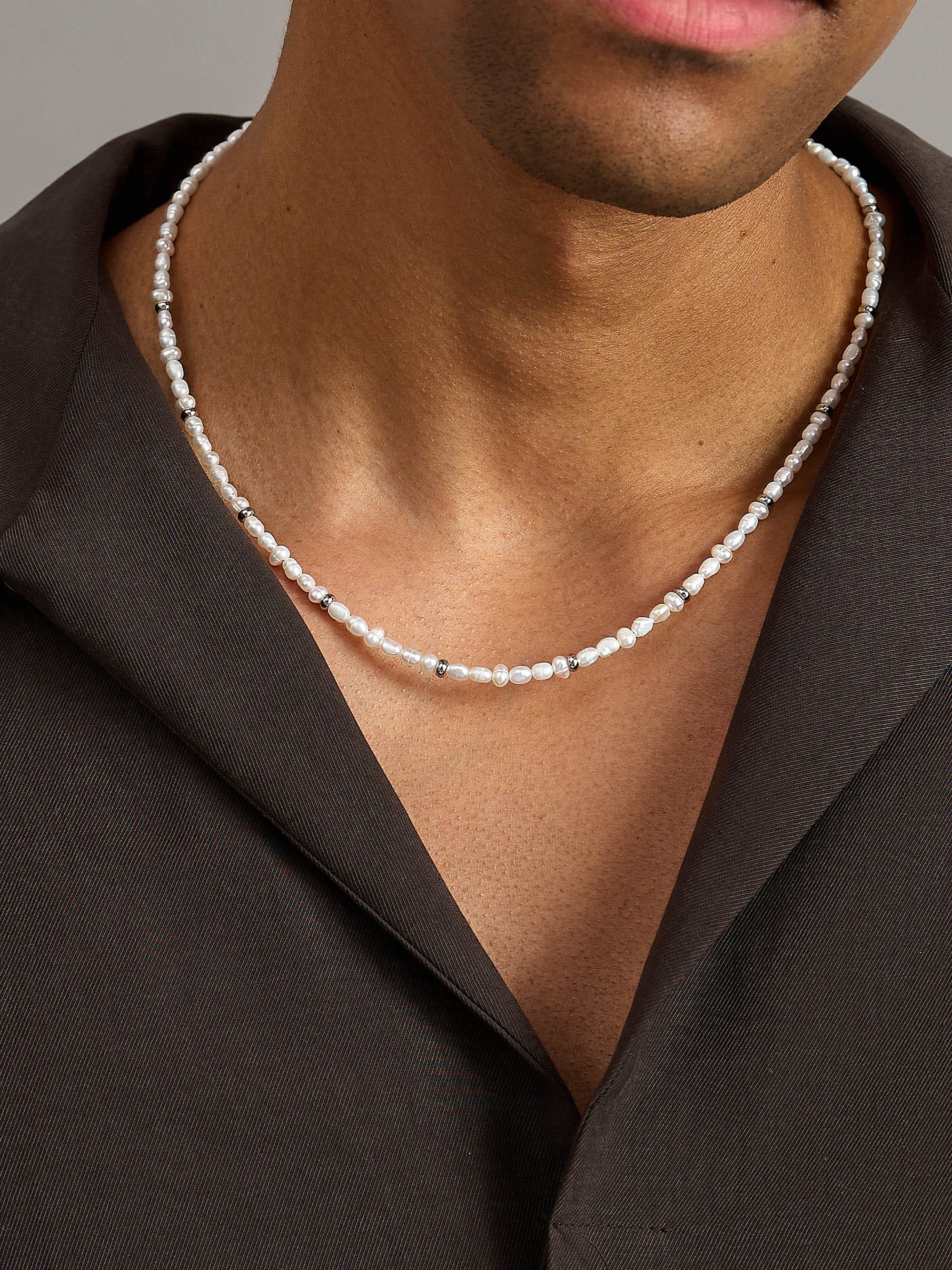 Nialaya Men's Necklace Men's Mini Pearl Necklace with Silver Men's Mini Pearl Necklace with Silver 18 Inches / 45.72 cm MNEC_386