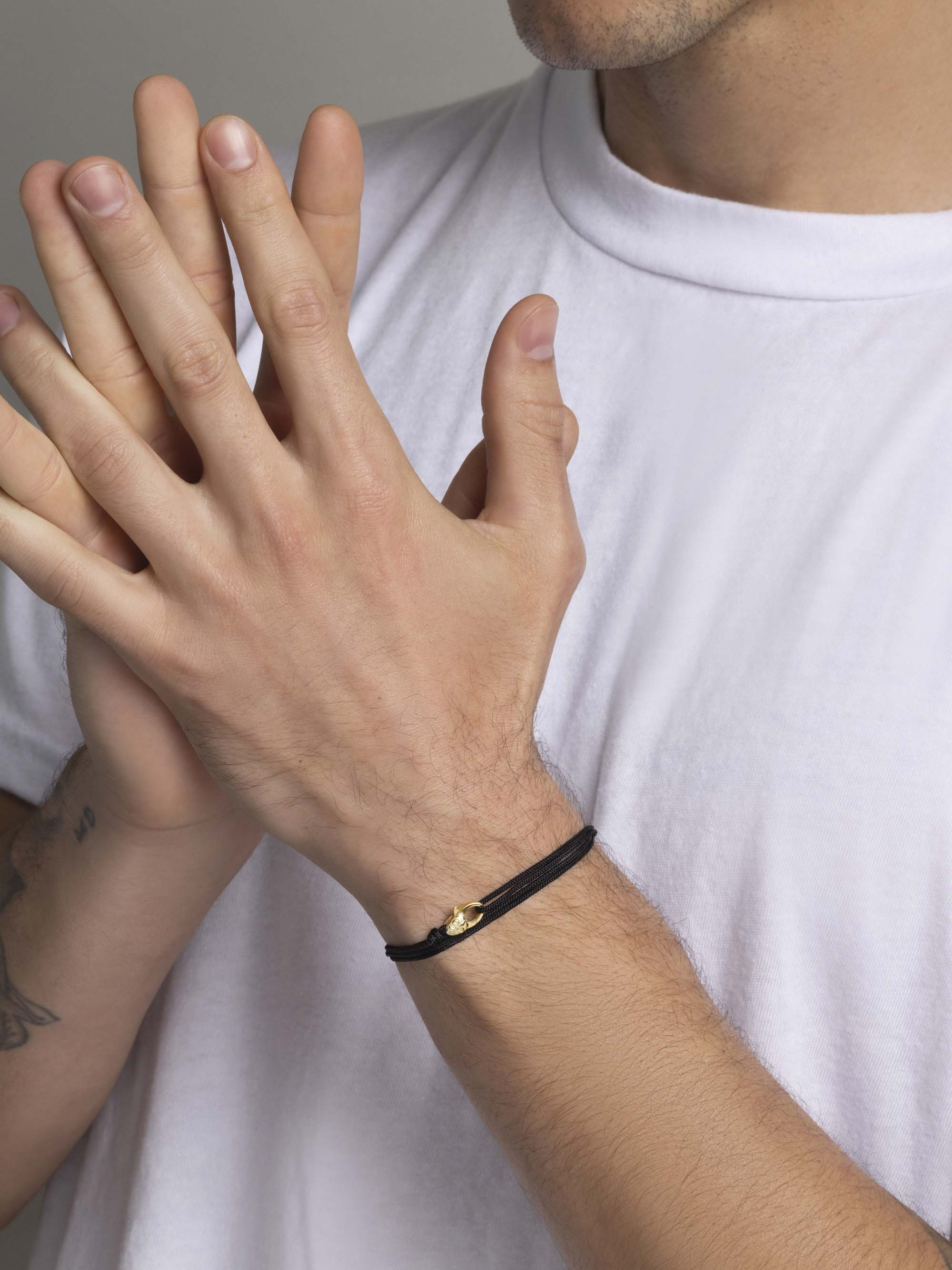 Thin black bracelet deals