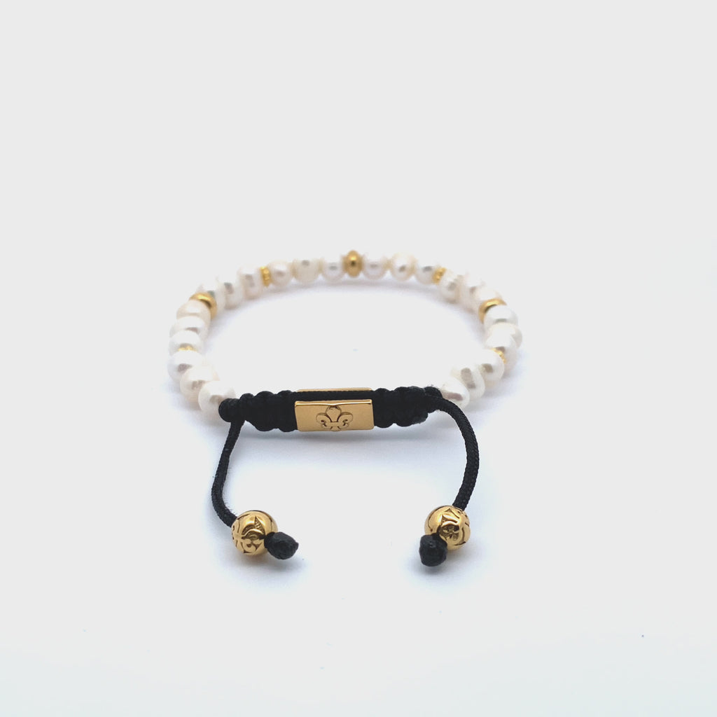 Nialaya_Mens_Beaded_Bracelet_with_Pearl_and_Gold_Video